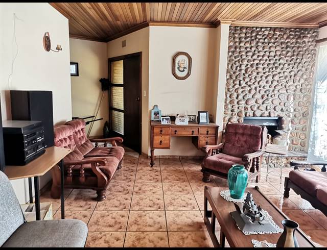 3 BEDROOM HOUSE FOR SALE IN DUNNOTTAR